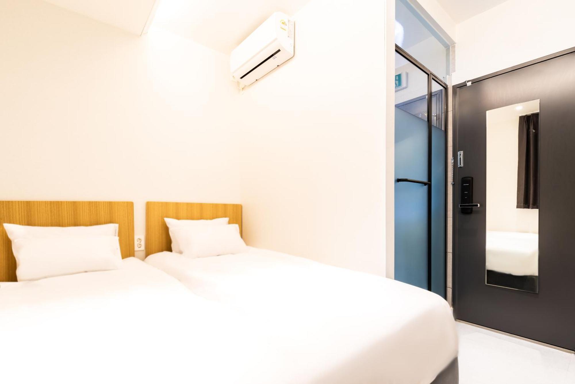 U Stay Myeongdong Seoul Exterior photo