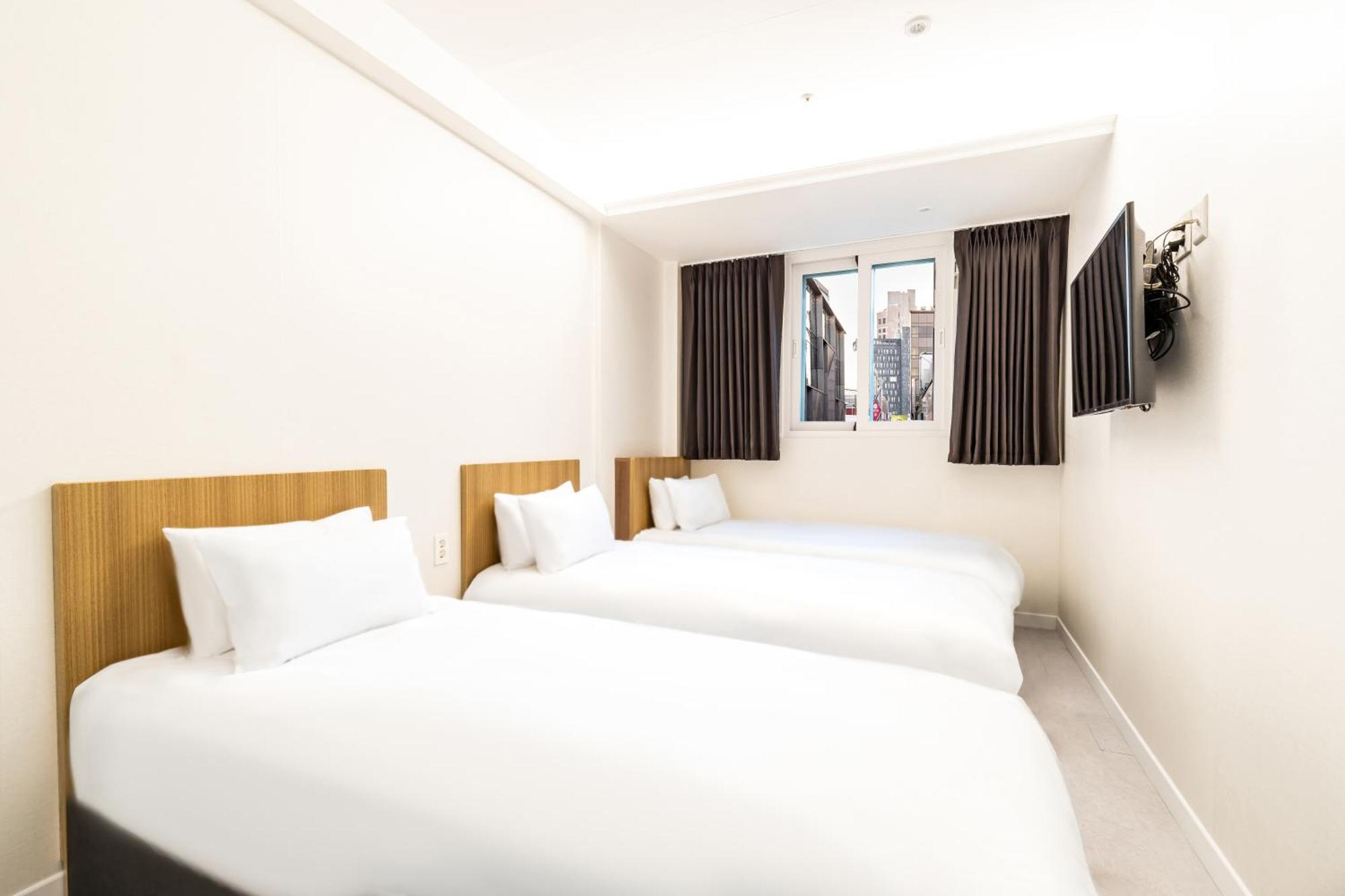 U Stay Myeongdong Seoul Exterior photo